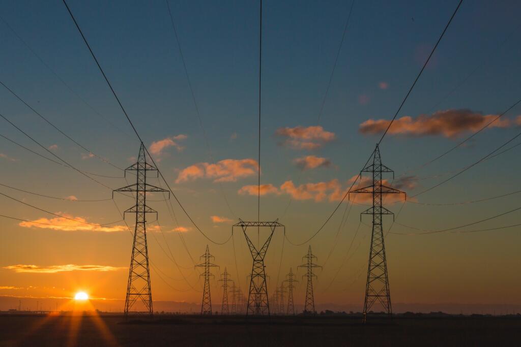 Rast globálneho dopytu po elektrine sa tento rok výrazne spomaľuje v dôsledku spomaľovania výkonu hospodárstva a neúmerne vysokých cien energií. Tento trend bude pravdepodobne pokračovať aj na budúci rok. Uviedla to Medzinárodná agentúra pre energetiku.
