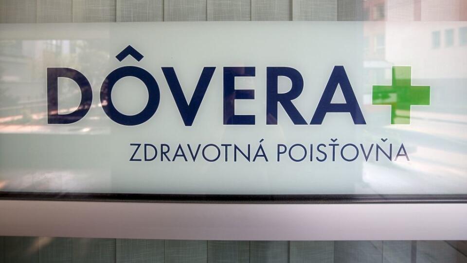Dôvera - pobočka zdravotnej poisťovne na Cintorínskej ulici. Bratislava, 1. október 2009.
Foto: SITA/Tomáš Benedikovič