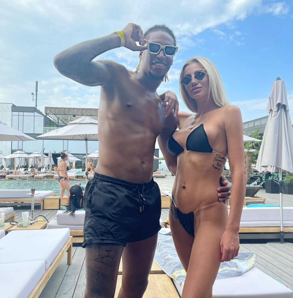 Ianchuková tvorí pár s futbalistom Gersonom Rodriguesom.