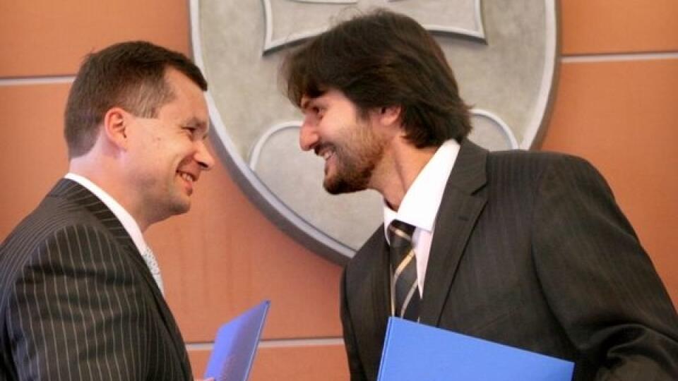 František Kašický ešte ako minister obrany s Robertom Kaliňákom.