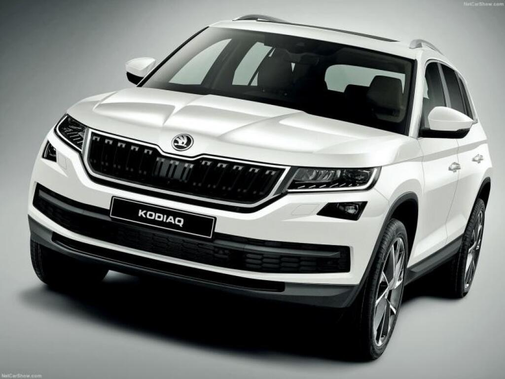 3 proti Peugeot 5008 BlueHDI 150 