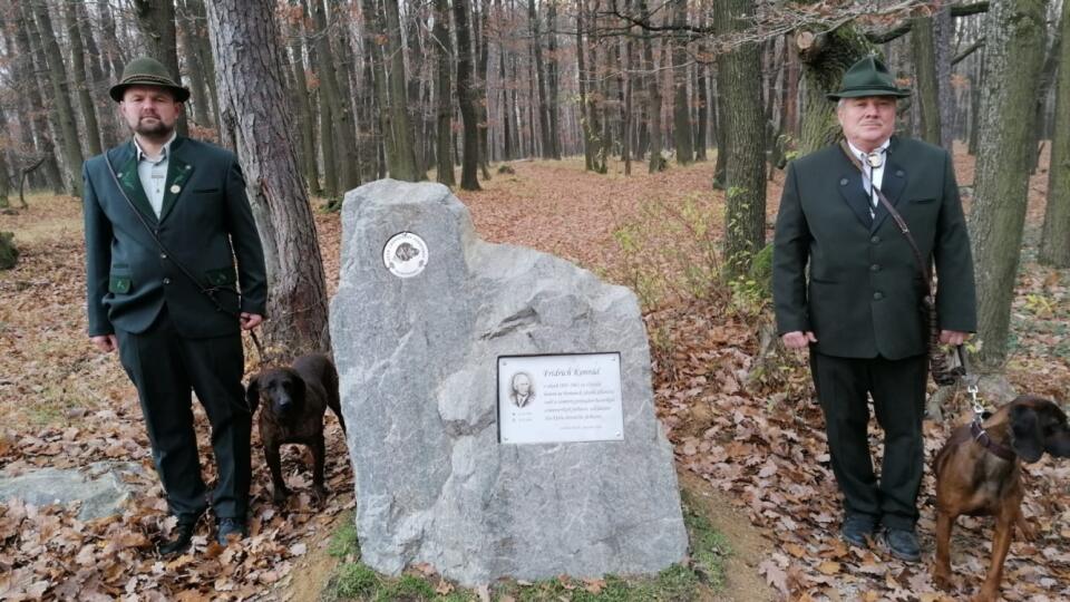 V novembri odhalili pamätník Fridrichovi Konrádovi.