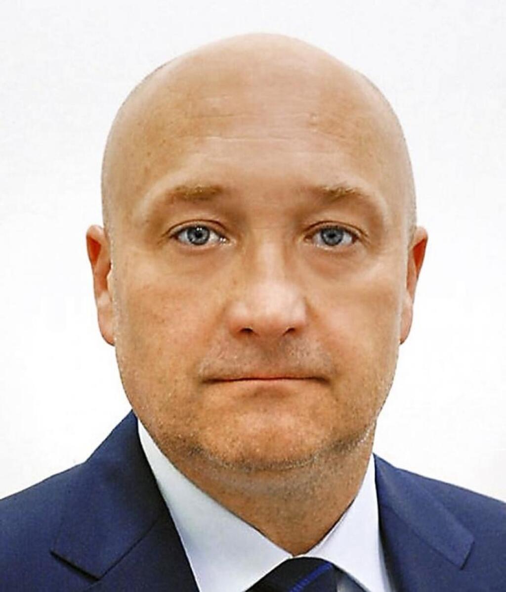 Rúška a masky za státisíce sprostredkoval štátu aj okresný predseda SNS