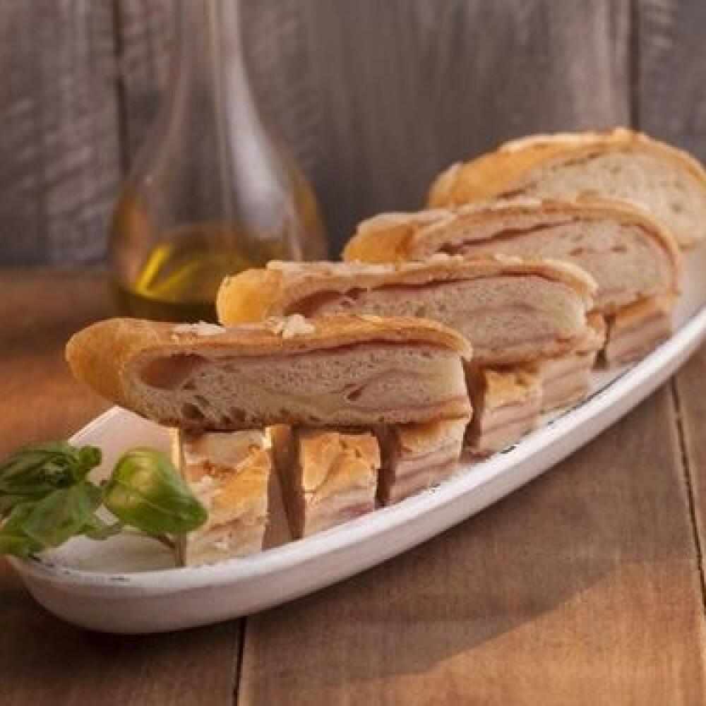 Mozzarellovo-šunkový závin