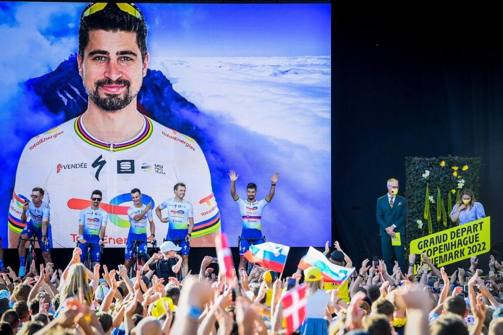 Slovenského cyklistu Petra Sagana čakali na námestí v Kodani tisícky fanúšikov.