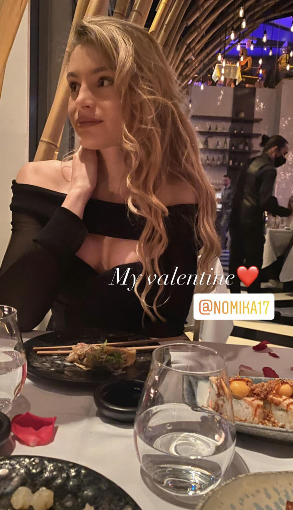 Slovenský futbalový brankár Marek Rodák zobral svoju sexi priateľku na valentínsku večeru.