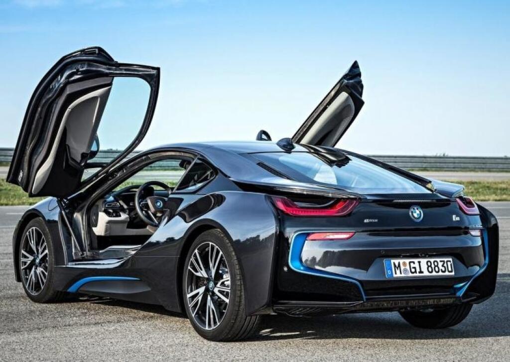 Test BMW i8: Adrenalínové laboratórium na galuskách