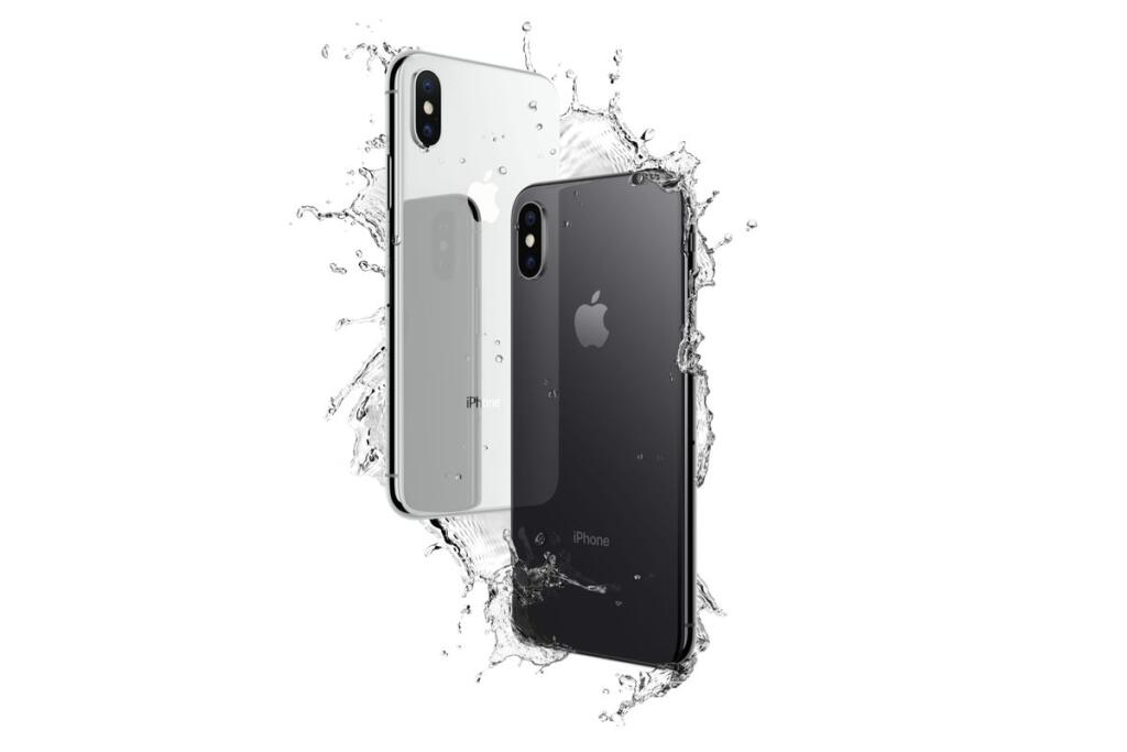 iPhone X water