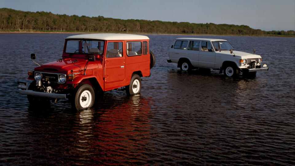 Toyota Land Cruiser.