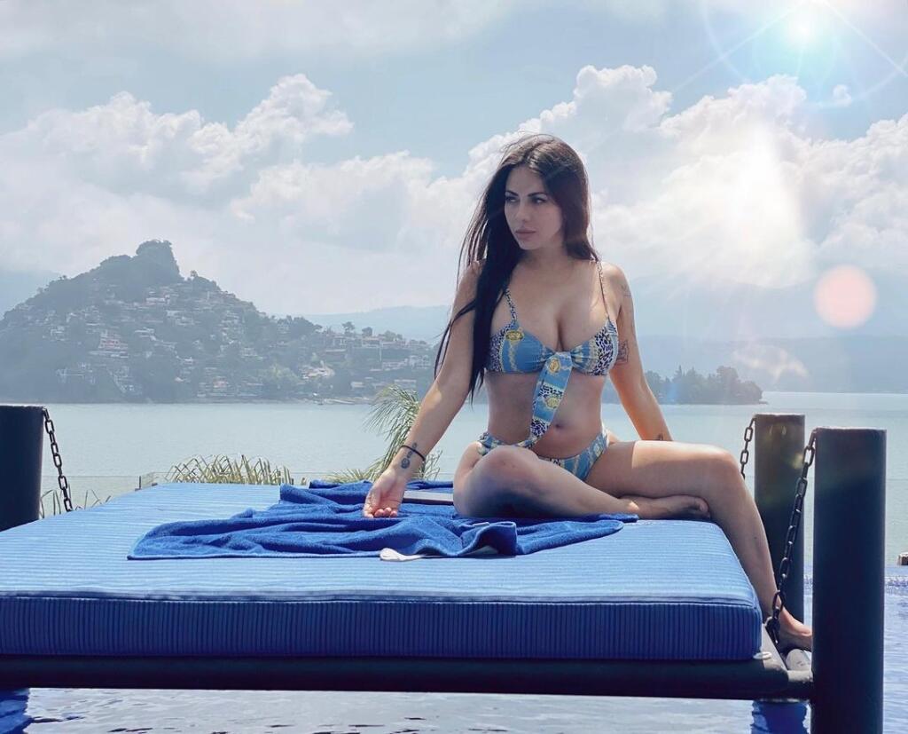 Jimena Sanchezová stíha aj fotiť provokatívne zábery pre svojich fanúšikov.