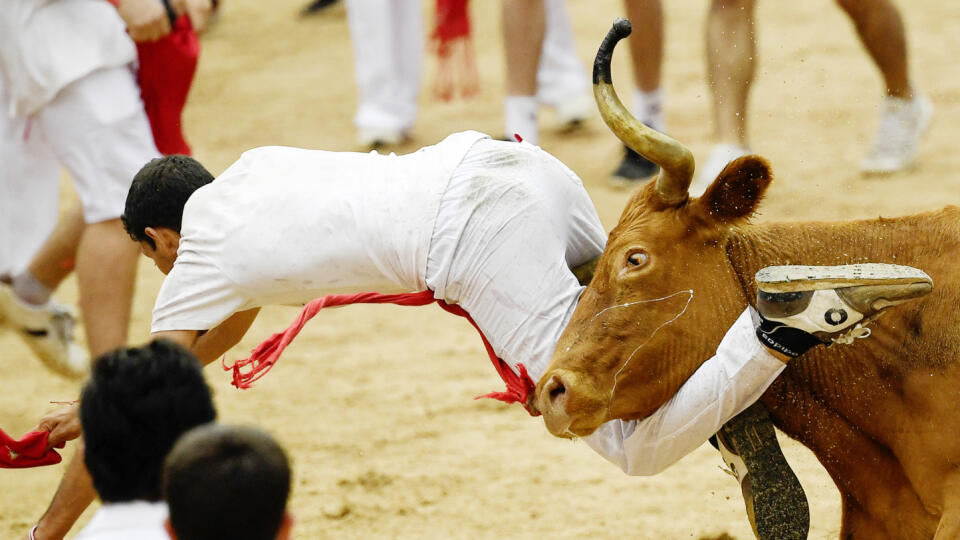 Festival San Fermín sa ani tento rok nezaobišiel bez krvi.