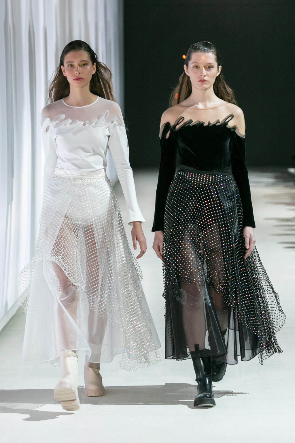 Kolekcia Narcissus dizajnéra Borisa Hanečku na Fashion LIVE! 2021.