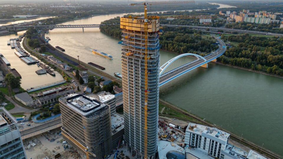 Eurovea Tower - prvý slovenský mrakodrap.