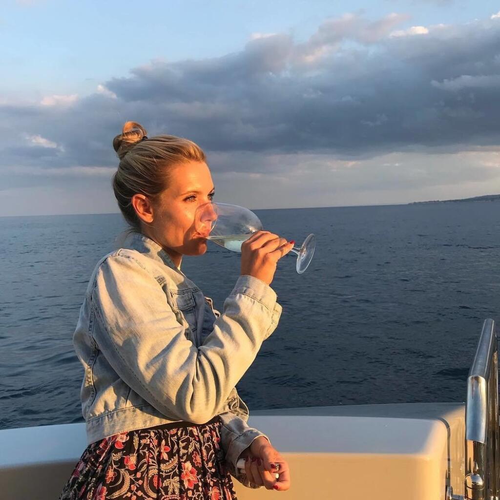 Hedviga Kollerová sa ukázala v celej svojej kráse na Azúrovom pobreží.