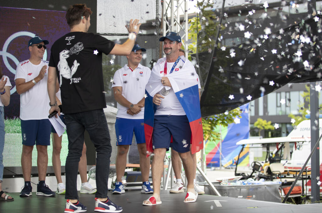 Autogramiáda slovenských olympionikov po návrate z japonského Tokia v X-Bionic Šamorín. Oslavné fanfáry si užil aj strieborný golfista Rory Sabbatini.