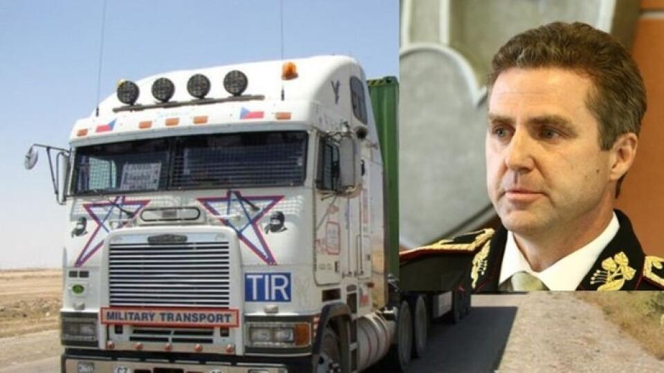 V takomto kamióne prevážal vodič zakázanú látku cez Európu. V krúžku policajný prezident Tibor Gašpar.