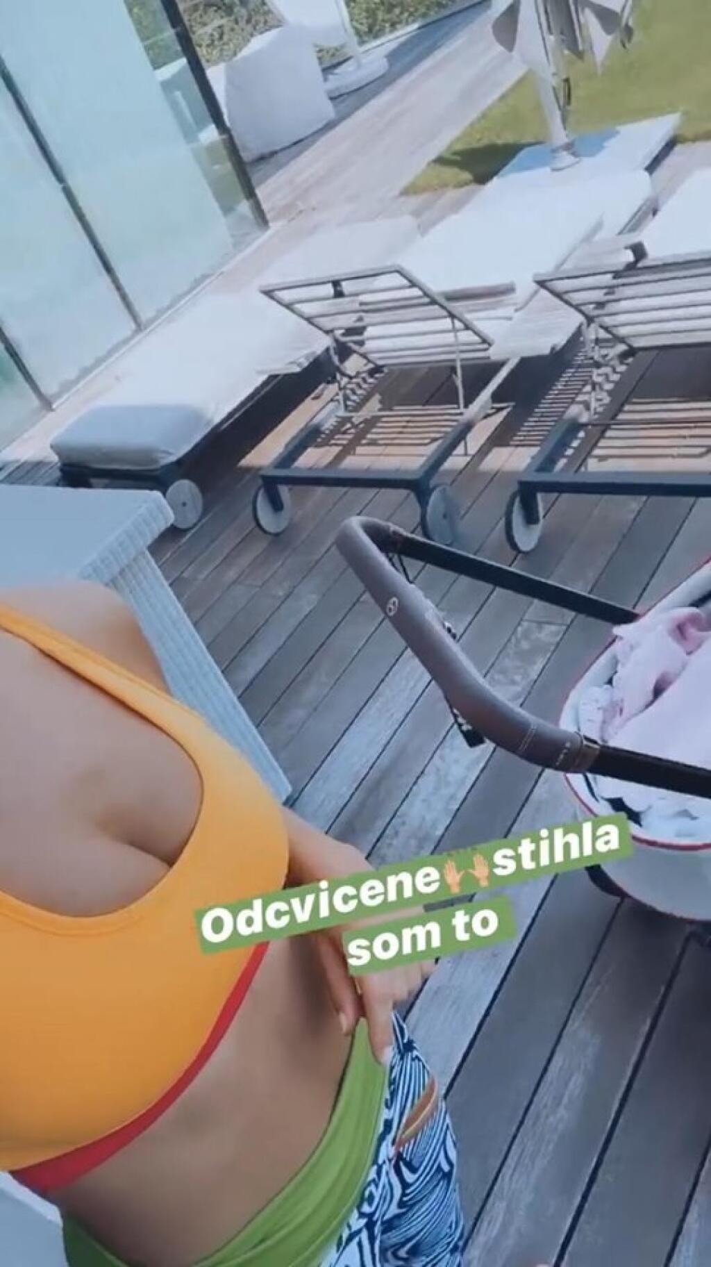 Okrem cvičenia predviedla Gáborík aj sexi dekolt.
