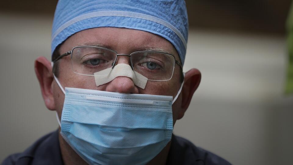 Smútok nad obeťami Covid-19 v USA