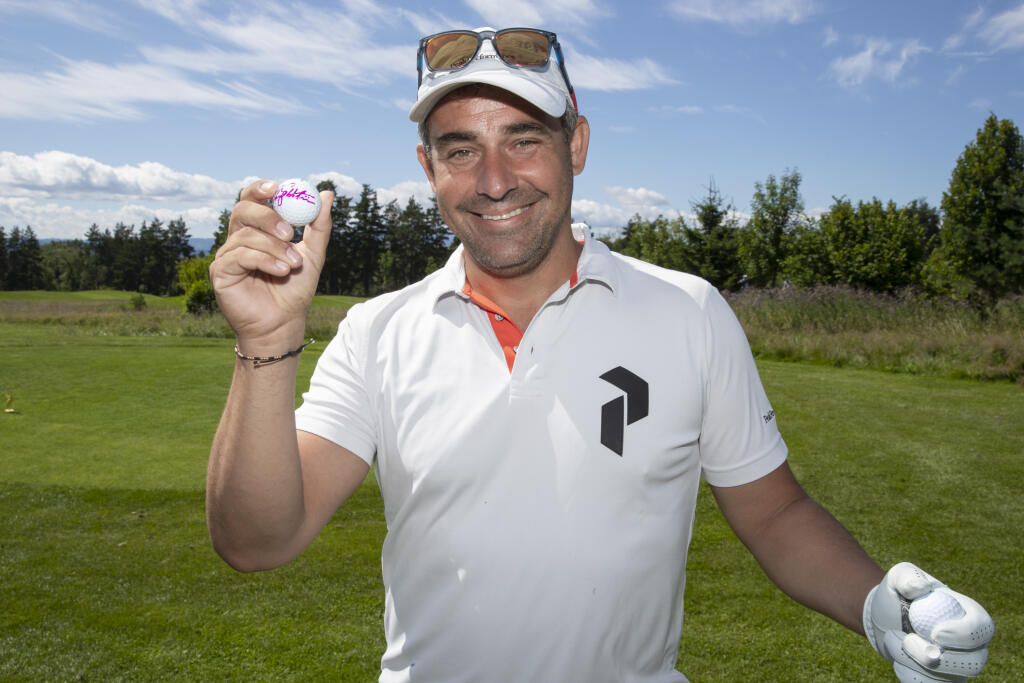 Na golfovom turnaji si zahrali nielen hokejové legendy a Rory Sabbatini, ale aj známi herci. Na fotke Filip Tůma.