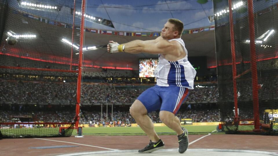 Slovenský kladivár Marcel Lomnický nepostúpil do finále na atletických majstrovstvách sveta v Dauhe. V kvalifikácii hodil 73,51 m a obsadil celkovo 18. priečku.
Slovakia's Marcel Lomnicky competes in the men's hammer throw final at the World Athletics Championships at the Bird's Nest stadium in Beijing, Sunday, Aug. 23, 2015. (AP Photo/Lee Jin-man)