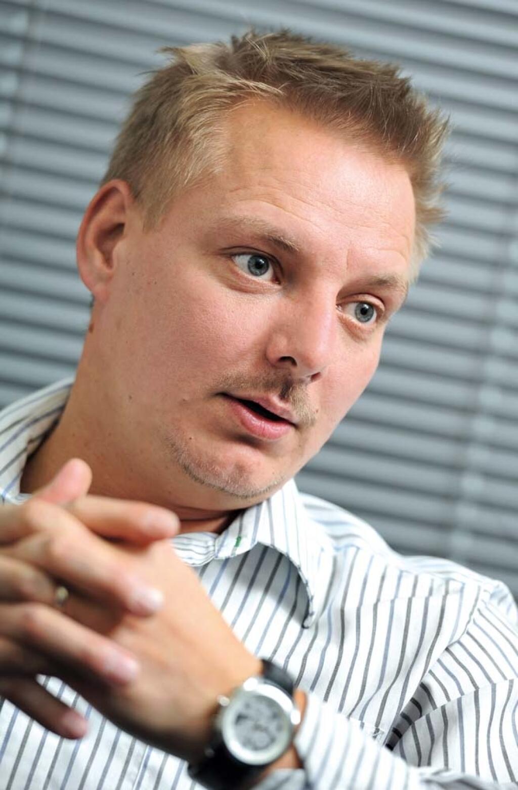 Ľuďom hrozí, že si nenasporia dosť 2/2