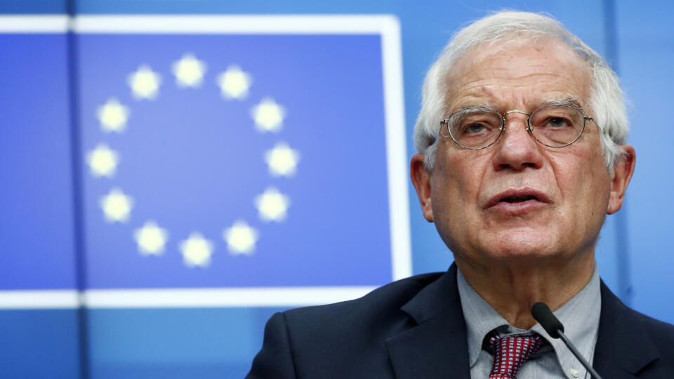 Šéf diplomacie EÚ Josep Borrell hovorí počas tlačovej konferencie po zasadnutí ministrov zahraničných vecí EÚ.