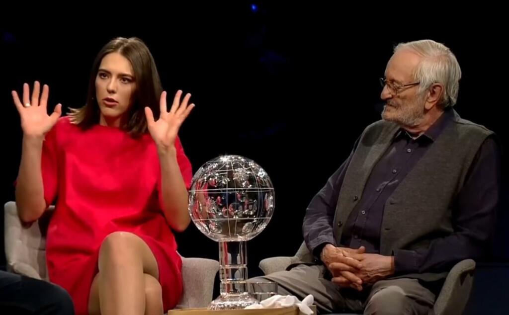 Vlhová sa fanúšikom ukázala v RTVS, kde prezradila zaujímavé informácie zo sezóny, ale aj zo súkromia, no najmä pútala pozornosť vďaka outfitu.