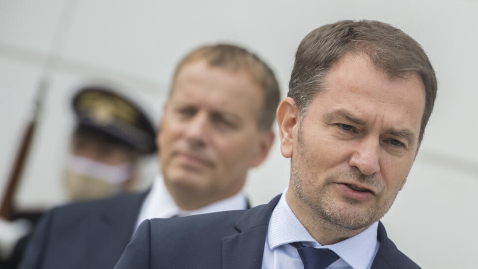 Na snímke sprava premiér SR Igor Matovič (OĽANO) a zpredseda Národnej rady (NR) SR Boris Kollár (Sme rodina) počas brífingu po spoločných raňajkách s prezidentkou SR Zuzanou Čaputovou v Prezidentskom paláci 4. septembra 2020 v Bratislave. FOTO TASR - Martin Baumann