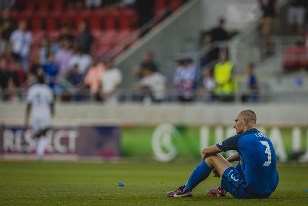 Po skončení zápasu A-skupiny Majstrovstiev Európy vo futbale hráčov do 19 rokov medzi reprezenáciami Slovenska a Francúzska na Štadióne Antona Malatinského v Trnave.