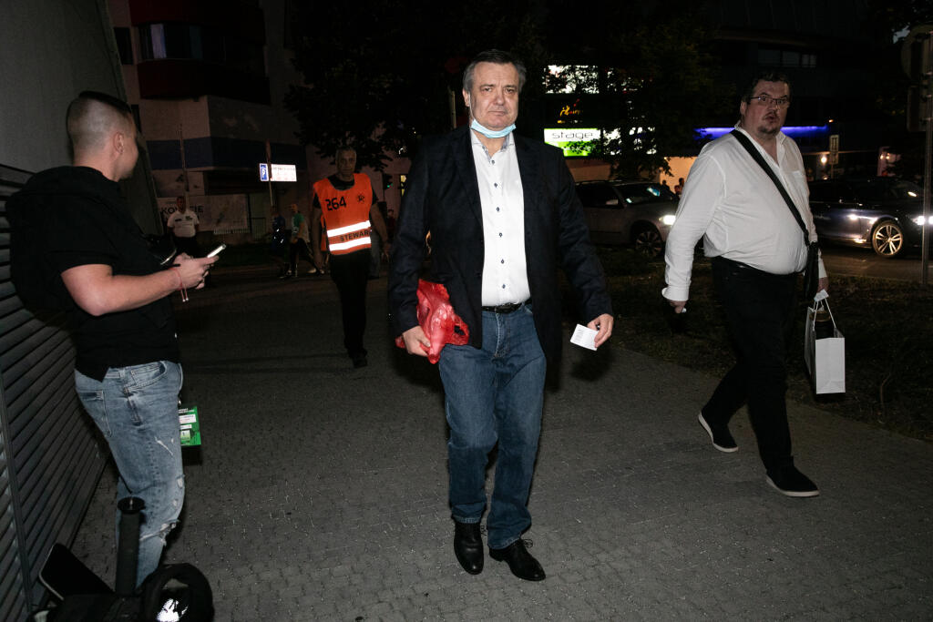 Legendárny hokejista Dárius Rusnák ukázal, že ho zaujíma aj futbal.