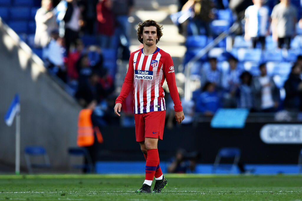 Vedenie španielskeho futbalového klubu Atletico Madrid obvinilo predstaviteľov FC Barcelona z nekalého postupu pri snahe získať Antoineho Griezmanna.