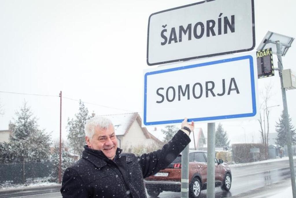 Dvojjazyčné tabule v obciach zmenia dizajn, majú byť viditeľnejšie