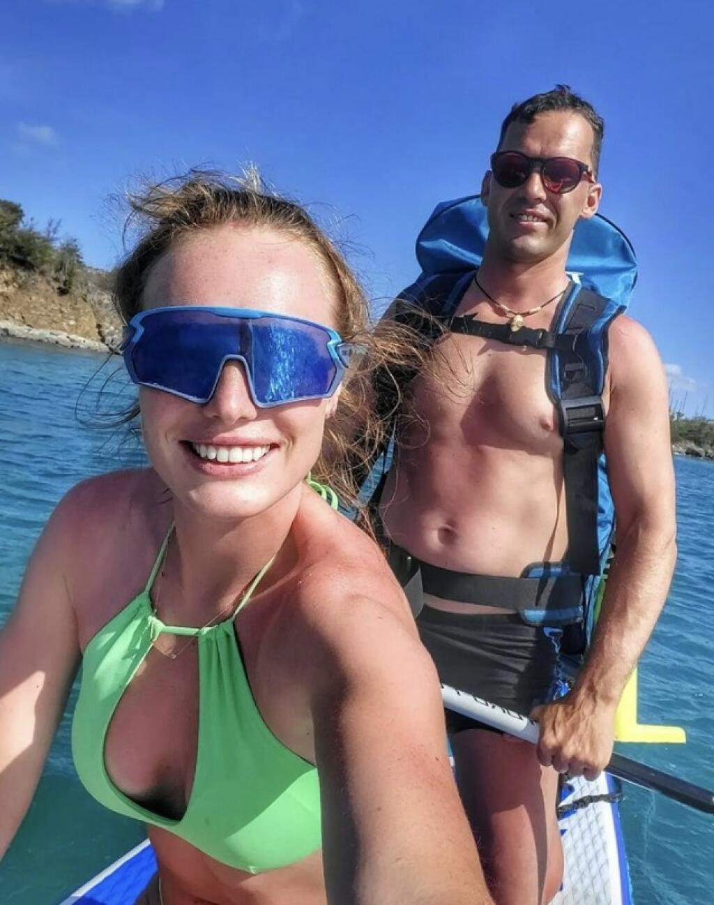 Ivona si užíva dovolenku spoločne s priateľom Jurajom.