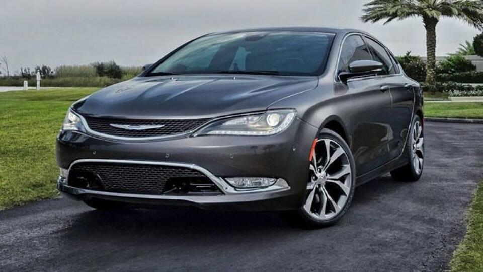 Chrysler 200