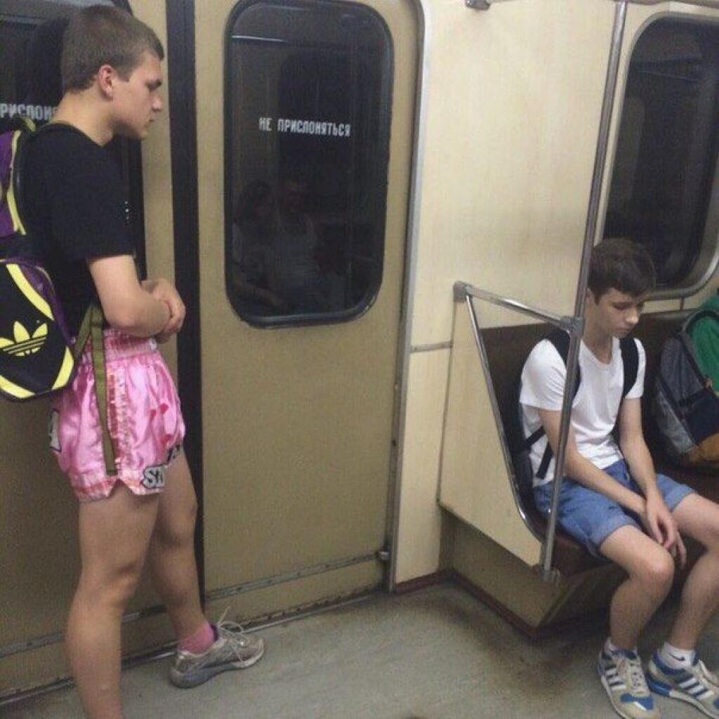 встречи геев в метро фото 19