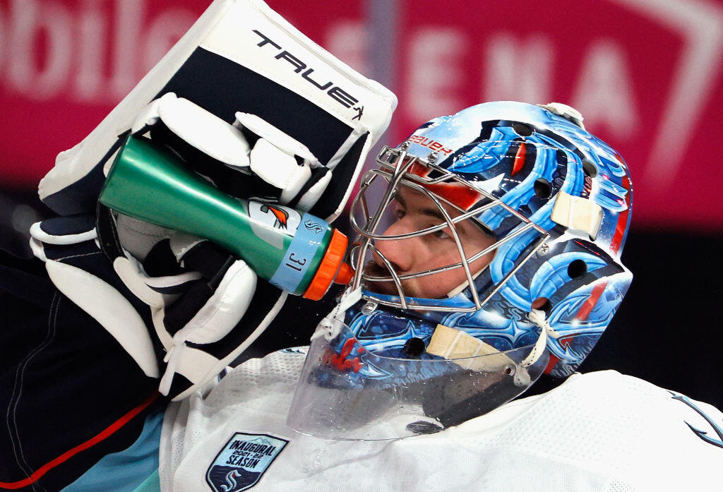 Philipp Grubauer inkasoval pri premiére za Seattle Kraken štyri góly.
