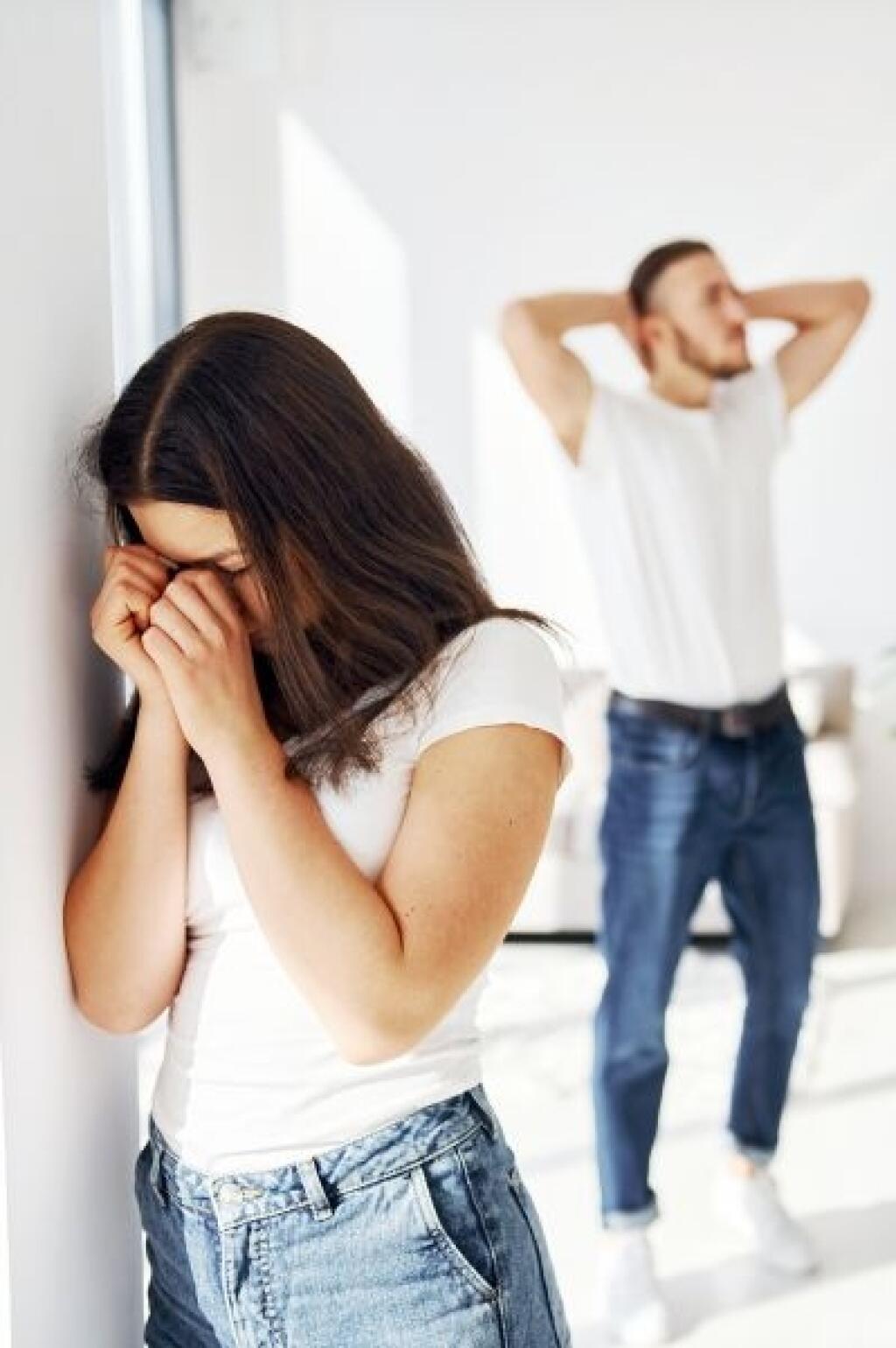 Tichý zabijak vzťahov:Máte doma pasívneho agresora? TAKTO to zistíte! Emócie prejavuje najmä...