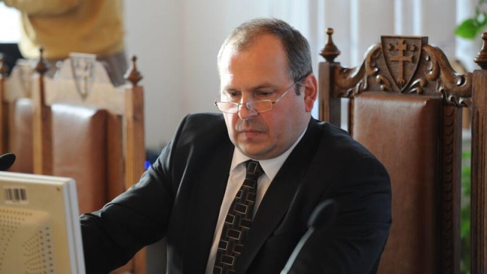 Igor Choma podľa KDH za štyri funkcie zarobil 63-tisíc eur.