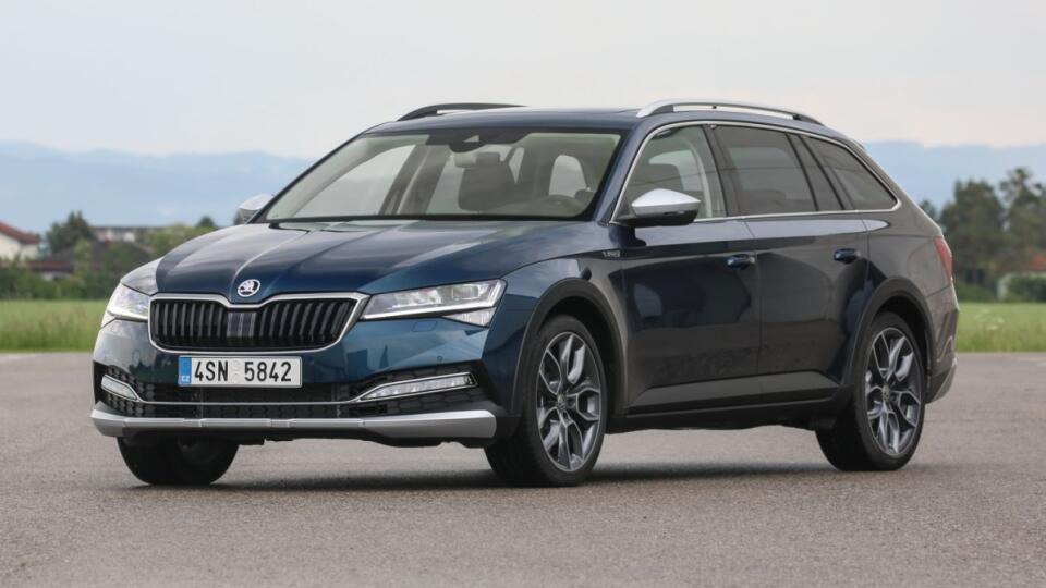 Škoda Superb Scout 2.0 TSI DSG7 4x4