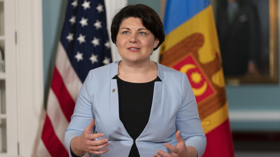 WA 49 Washington - Moldavská premiérka Natalia Gavrilitaová odpovedá na otázky novinárov pred stretnutím s americkým ministrom zahraničných vecí Antonym Blinkenom na pôde rezortu diplomacie vo Washingtone v utorok 19. júla 2022. FOTO TASR/AP
Prime Minister of Moldova Natalia Gavrilita speaks in the Treaty Room at the State Department, before a meeting with Secretary of State Antony Blinken, Tuesday, July 19, 2022, in Washington. (AP Photo/Manuel Balce Ceneta, Pool)