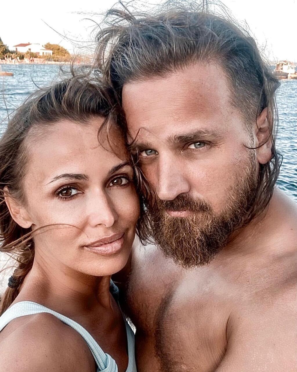 Lenka Raimanová Šóošová má krásne prirodzne husté vlasy