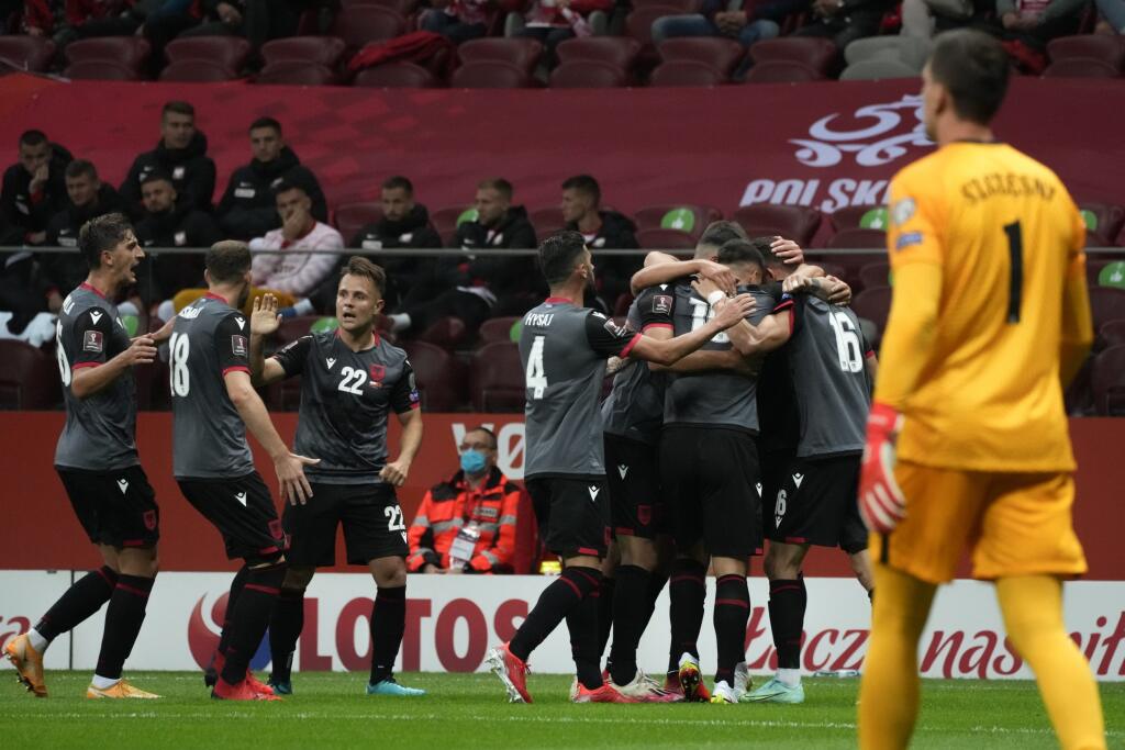 FIFA vyšetrí aj násilnosti, ktoré sa udiali v zápase Albánska s Poľskom v tej istej I-skupine.