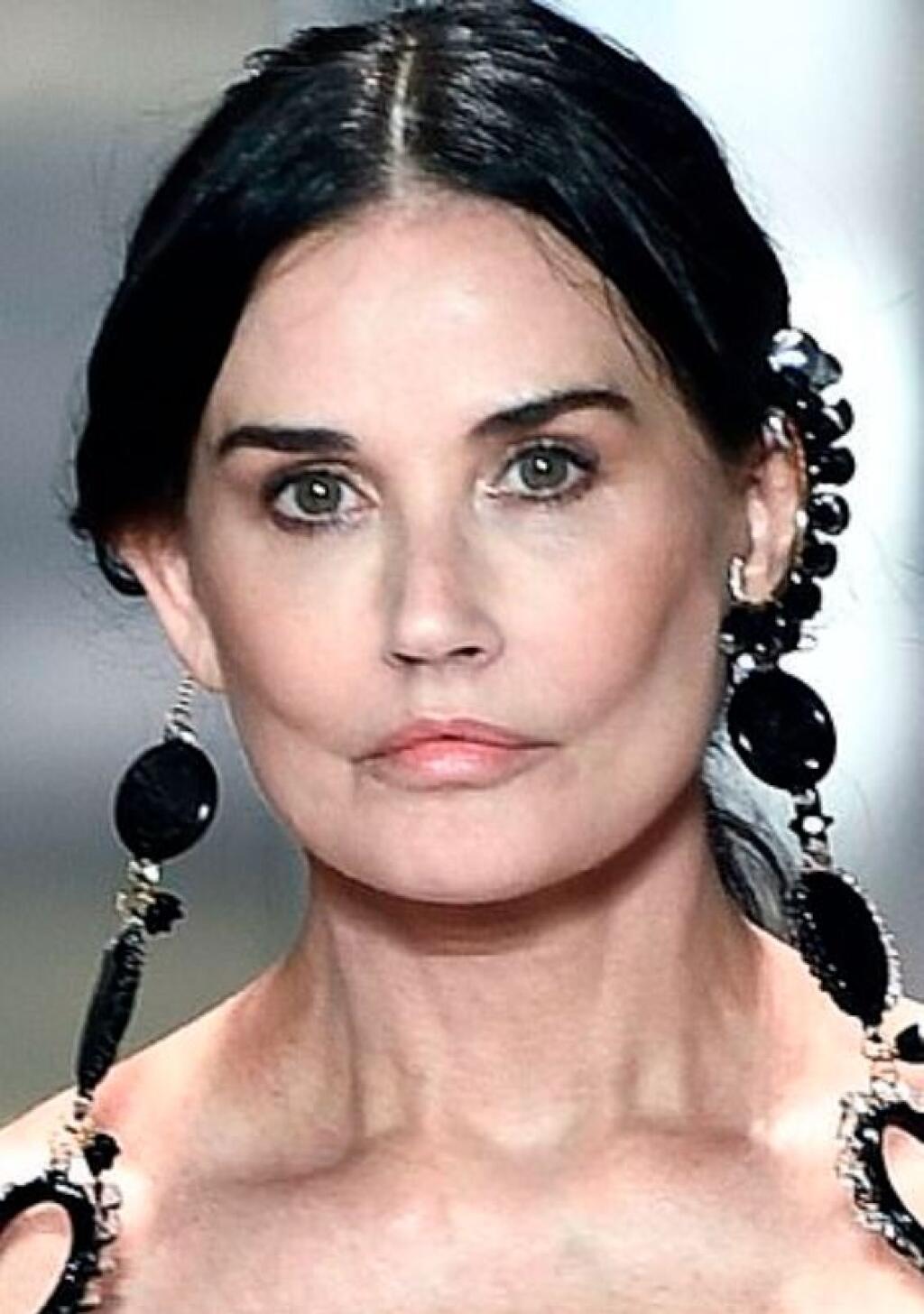 Nová Demi Moore - 2021