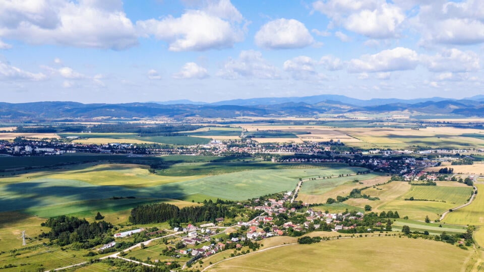 Rakša, malá podhorská obec ležiaca v hornom Turci.