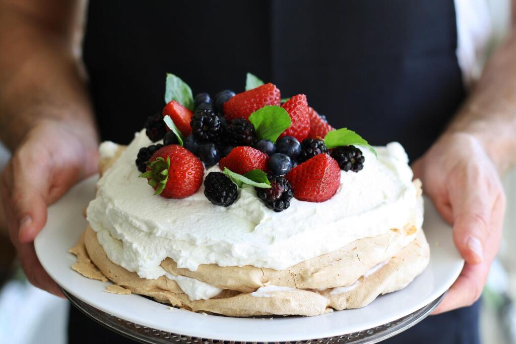 jahodovo-palacinková torta