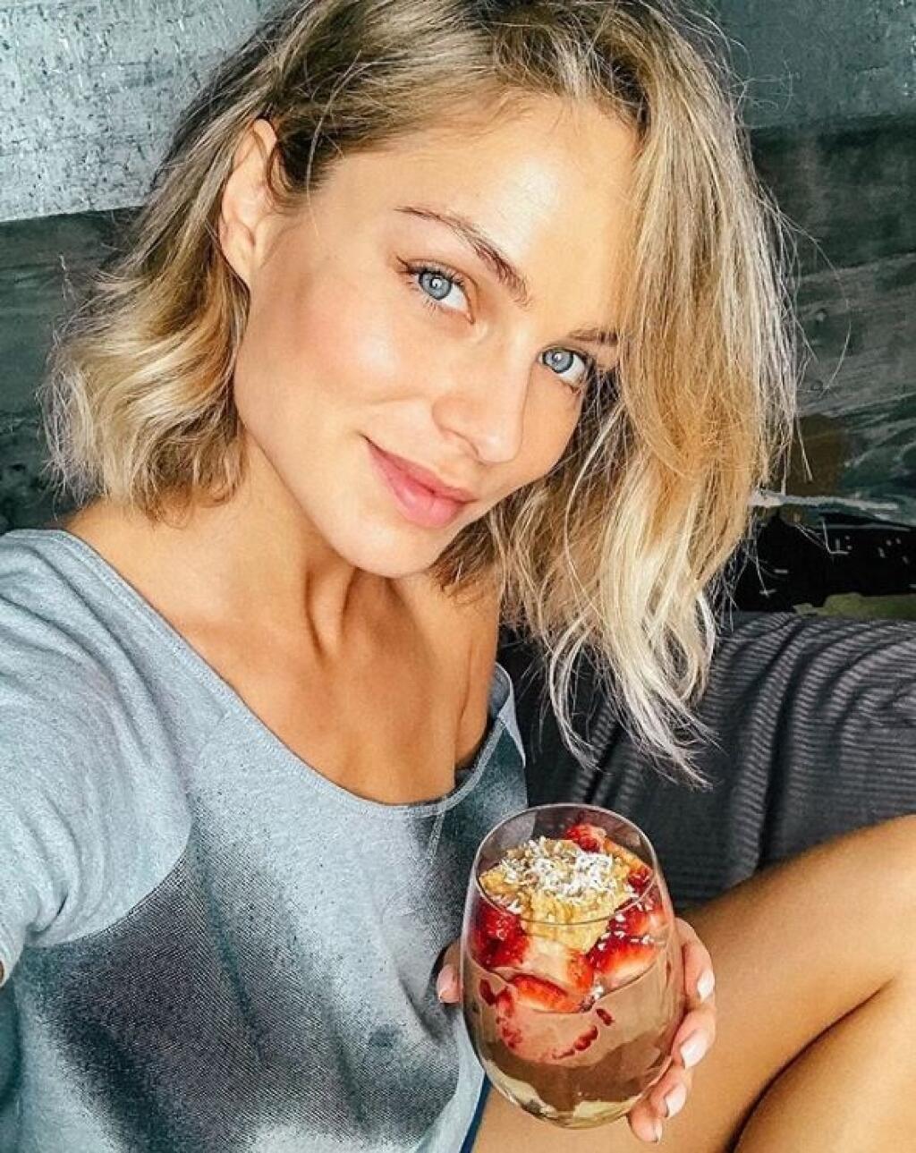 Tanečníčka Ivana Gáboríková sa môže pýšiť alabastrovou pleťou. Prirodzenosť nadovšetko!