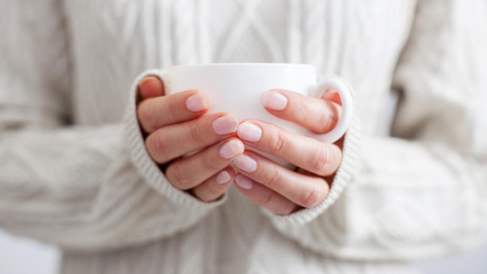 Coffee,Mug,In,Female,Hands.,Woman,Drinking,Hot,Coffee