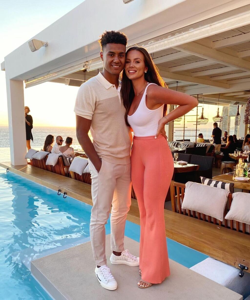 Ellie Alderson a Ollie Watkins