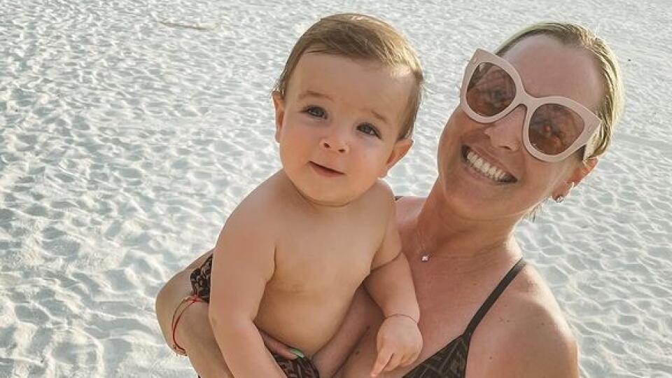 Dominika Cibulková rada a často ukazuje na Instagrame svojho drobca...