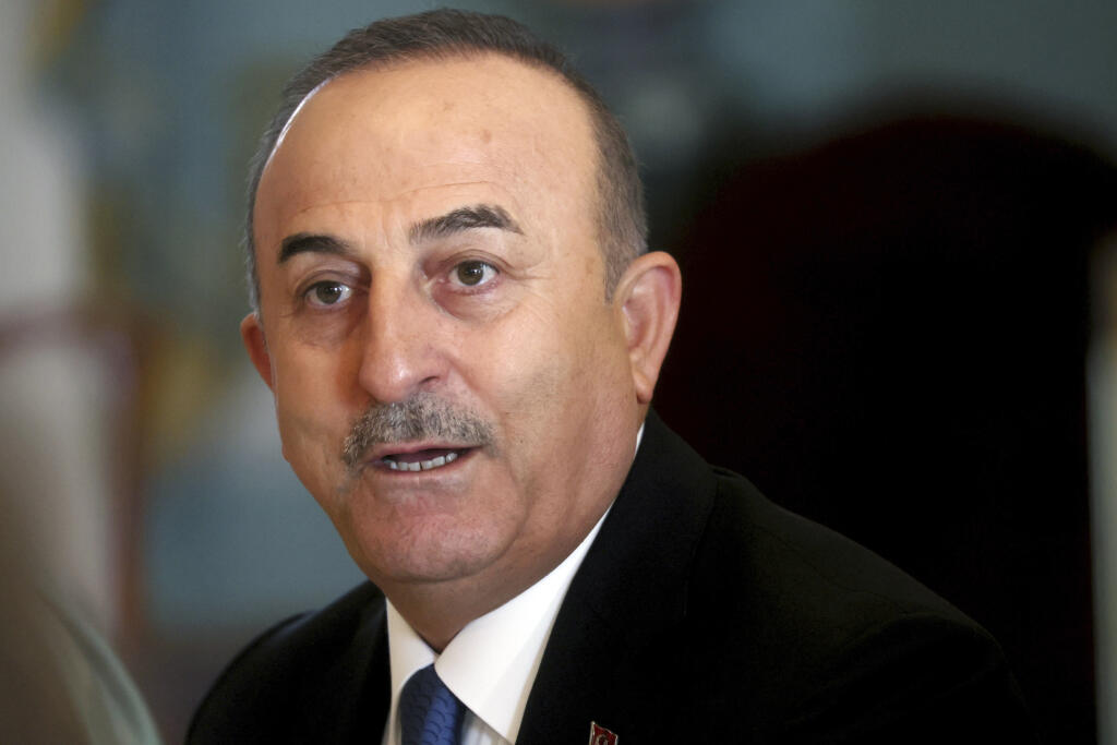 WA 41 Washington - Turecký minister zahraničných vecí Mevlüt Čavušoglu počas stretnutia s americkým rezortným kolegom Antonym Blinkenom na pôde amerického rezortu diplomacie vo Washingtone v stredu 18. januára 2023. FOTO TASR/AP 

Turkey's Foreign Minister Mevlut Cavusoglu speaks during a meeting with Secretary of State Antony Blinken at the State Department in Washington, Wednesday, Jan. 18, 2023. (Leah Millis/Pool via AP)